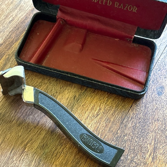 Speed Razor - Black - Picture 6 of 12